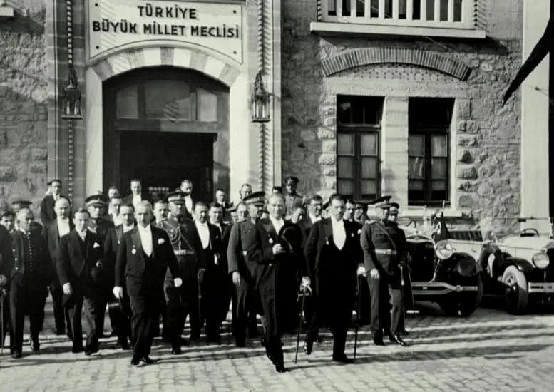 CUMHURİYET BAYRAMIMIZ KUTLU OLSUN