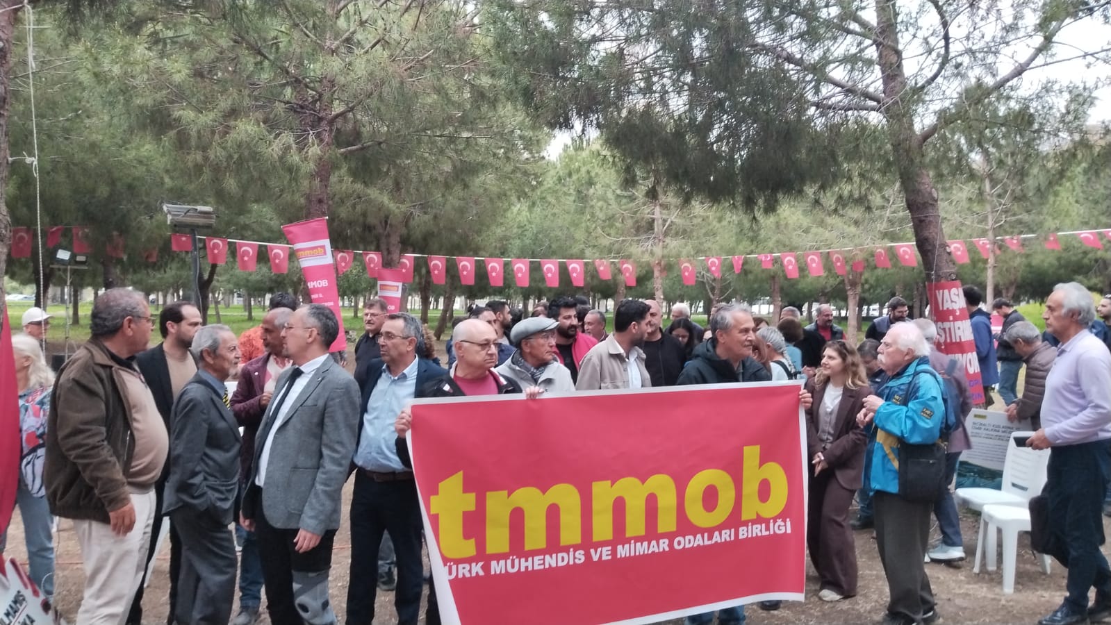 TMMOB’DEN MESLEK FABRİKASI DİRENİŞİNE DESTEK