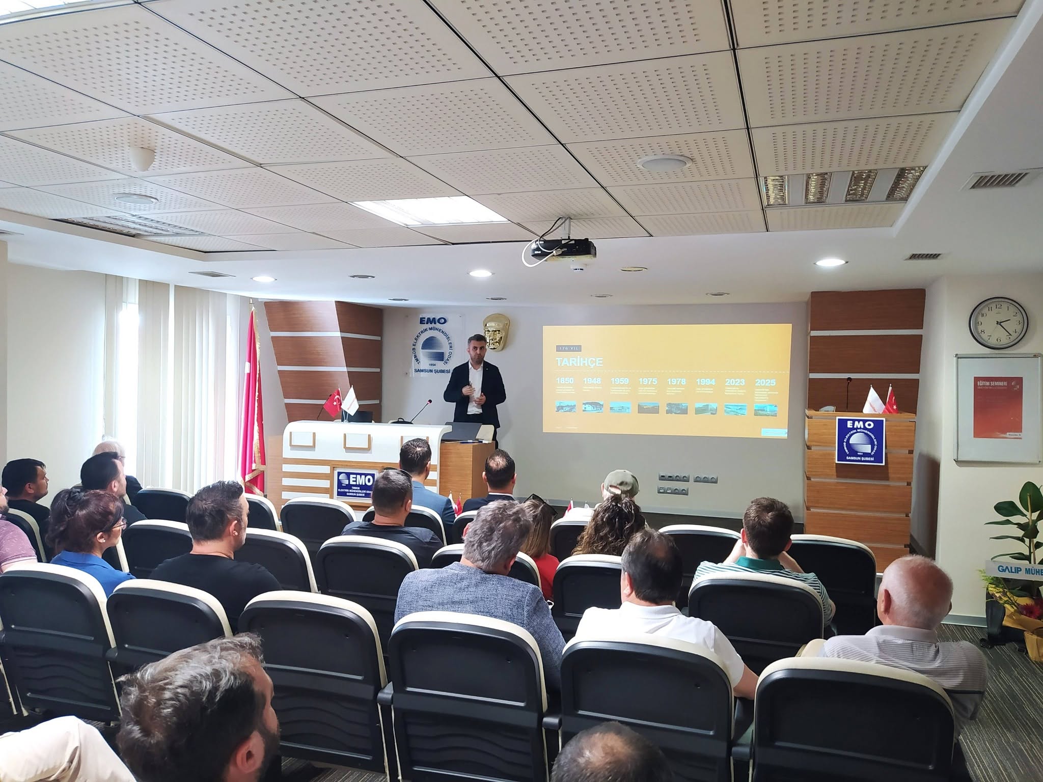 ``ENERJİ YÖNETİMİ VE LOT ÇÖZÜMLERİ`` KONULU SEMİNER GERÇEKLEŞTİRİLDİ