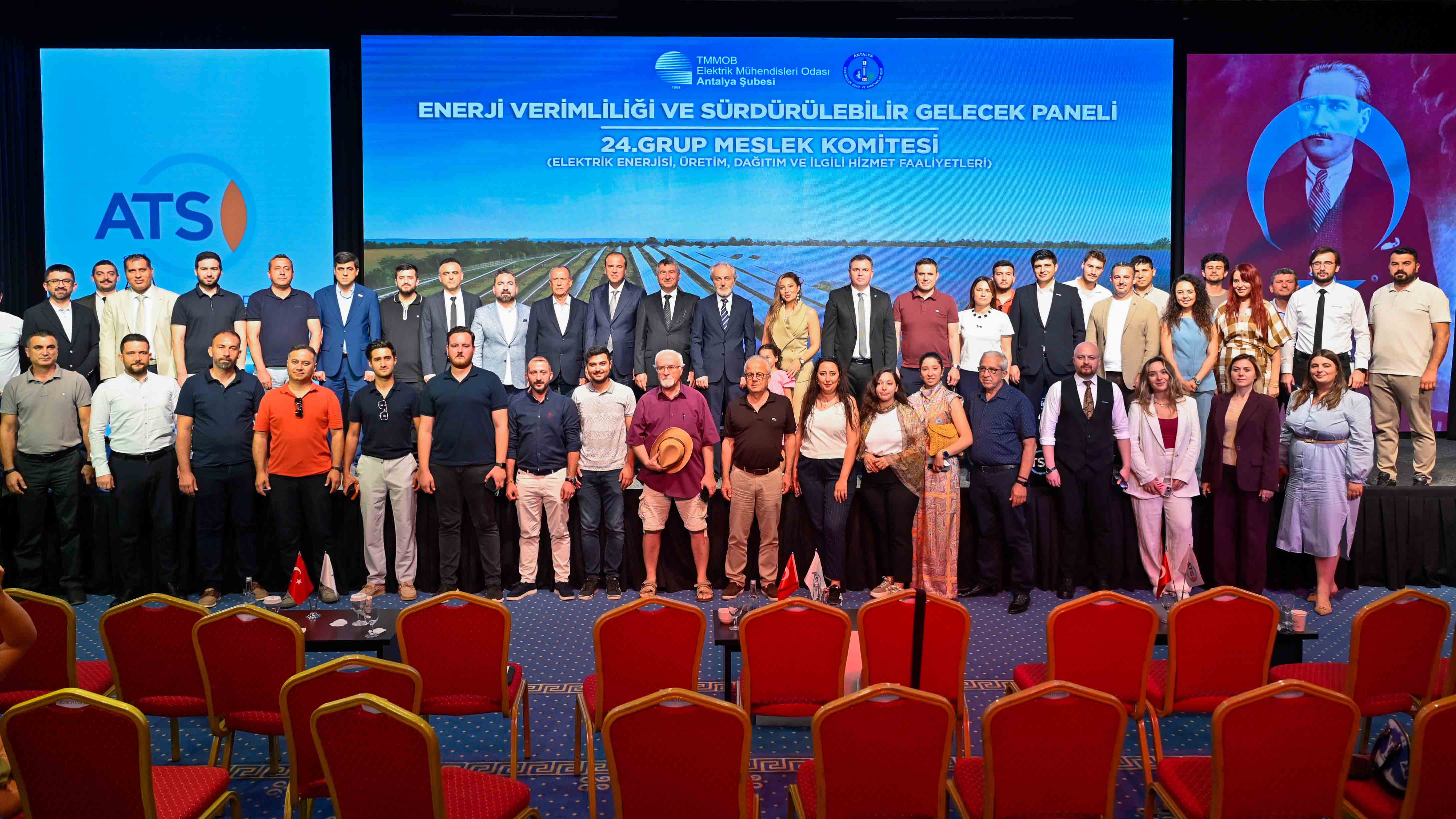ENERJİ VERİMLİLİĞİ VE SÜRDÜRÜLEBİLİR GELECEK PANELİ GERÇEKLEŞTİRİLDİ