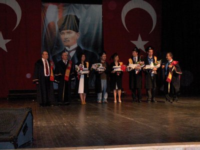 ULUDAĞ ÜNİVERSİTESİ MÜHENDİSLİK MİMARLIK FAKÜLTESİ MEZUNİYET TÖRENİ