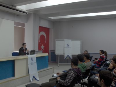 ULUDAĞ ÜNİVERİSTESİNDE ELEKTRONİK MÜHENDİSLİĞİ MESLEK TANITIMI SÖYLEŞİSİ GERÇEKLEŞTİRİLDİ.