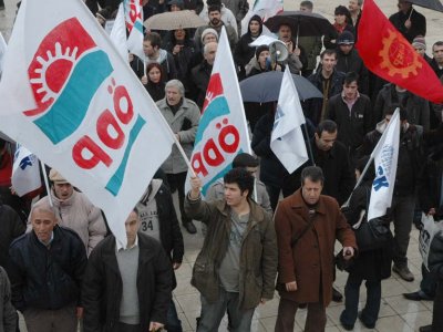 ANKARA EMEK VE MESLEK ÖRGÜTLERİ PLATFORMUNDAN TEGA GREVİNE DESTEK EYLEMİ