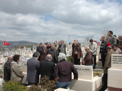 HALİL EKER MEZARI BAŞINDA ANILDI