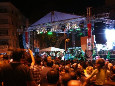 SİNOP'TA 'TERMİK SANTRALE HAYIR' KONSERİ