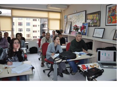 ELEKTRİK İÇ TESİSLERİ PROJE HAZIRLAMA EĞİTİMİ ŞUBEMİZDE YAPILDI.
