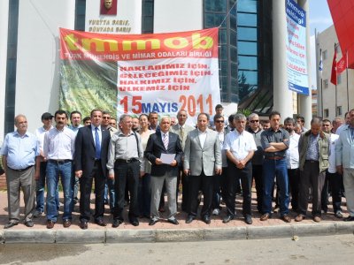 15 MAYIS TMMOB MİTİNGİ İÇİN ANTALYA MEŞALESİNİ YAKTI
