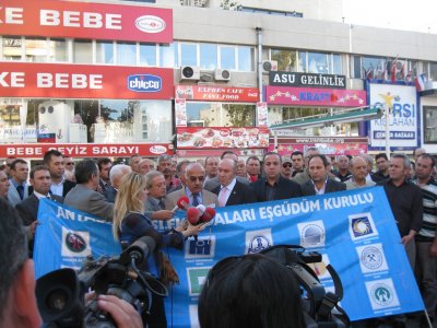 ANTALYA MESLEK ODALARI EŞGÜDÜM KURULU TERÖRÜ LANETLE KINADI
