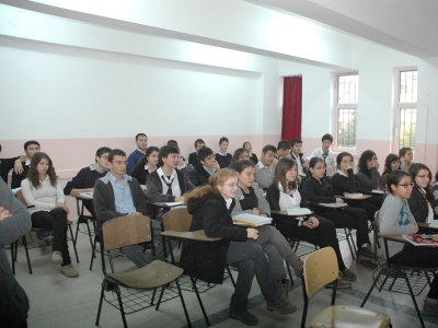 NERMİN-MEHMET ÇEKİÇ ANADOLU LİSESİ’NDE MESLEK TANITIM SUNUMU