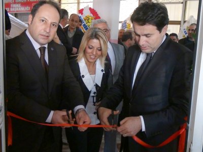 ŞUBE BAŞKANI İLHAN METİN ÜYEMİZ AYŞE ATAÇ` IN İŞYERİ AÇILIŞINI YAPTI