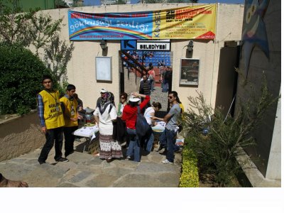 NÜKLEERE İNAT YAŞASIN HAYAT GÖKKUŞAĞI ŞENLİĞİ YAPILDI