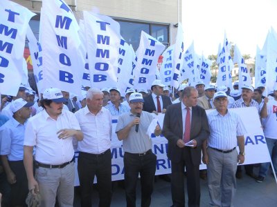 19 EYLÜL 2012 TARİHİNDE TMMOB MÜHENDİS,MİMAR VE ŞEHİR PLANCILARI DAYANIŞMA GÜNÜNDE HATAY`DA BASIN AÇIKLAMASI DÜZENLENDİ.