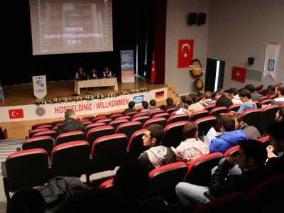 EMO VE EMO-GENÇ TANITIMI YILDIZ TEKNİK ÜNİVERSİTESİ`NDE YAPILDI