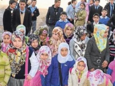 EMO KADIN KOMİSYONUNDAN ORTAÖĞRETİMDE BAŞÖRTÜSÜ TEPKİSİ