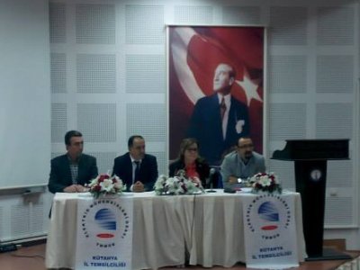 DUMLUPINAR ÜNİVERSİTESİ`NDE MESLEĞE HOŞ GELDİN SEMİNERİ DÜZENLENDİ