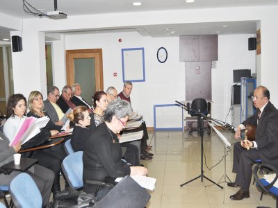 TÜRK HALK MÜZİĞİ KOROSU ÇALIŞMALARINI  SÜRDÜRÜYOR