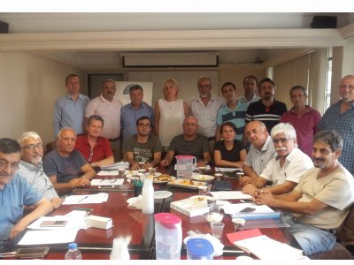 EMO YÖNETİM KURULU İZMİR`DE...
<BR><B>EMO VE ÜLKE GÜNDEMİ İZMİR`DE DEĞERLENDİRİLDİ</B>