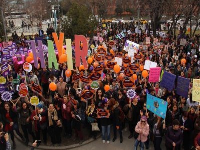 8 MART EMEKÇİ KADINLAR GÜNÜ KURTULUŞ PARKINDA KUTLANDI
