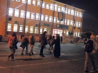KIŞIN YAZ SAATİ ISRARINDAN VAZGEÇİLSİN!