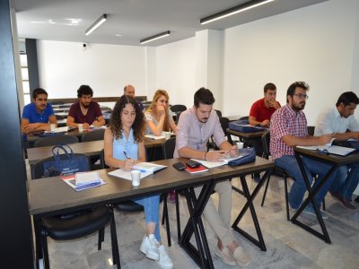 MİSEM KAPSAMINDA ELEKTRİK TESİSLERİNDE TOPRAKLAMALAR EĞİTİMİ YAPILDI