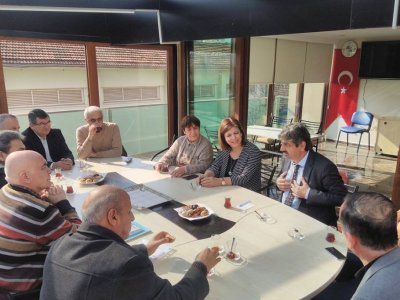 HDP ADANA MİLLETVEKİLİ MERAL DANIŞ BEŞTAŞ VE BERABERİNDEKİ HEYET 5 ŞUBAT 2018 TARİHİNDE ŞUBEMİZİ ZİYARET ETTİ.