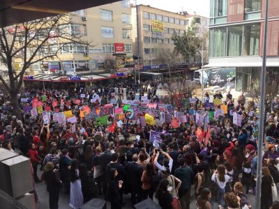 8 MART DÜNYA EMEKÇİ KADINLAR GÜNÜ ANKARADA COŞKUYLA KUTLANDI