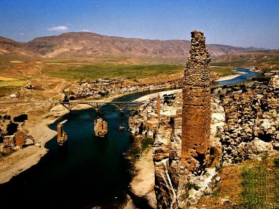 TARİHİMİZDEN VE DOĞAMIZDAN ELİNİZİ ÇEKİN!