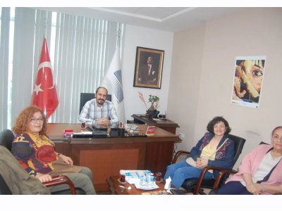 TKP MERSİN MİLLETVEKİLİ ADAYI ZÜHAL KURT VE BERABERİNDEKİ HEYET EMO MERSİN ŞUBE BAŞKANIMIZI  ZİYARET ETTİ.
