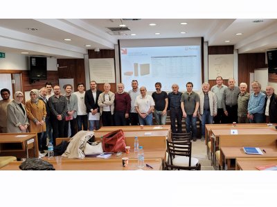 GÜNEŞ ENERJİSİ VE ELEKTRİKLİ ARAÇLAR KONULARINDA EĞİTİM SERİSİ DÜZENLENDİ