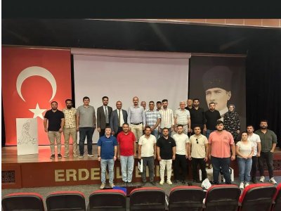 ERDEMLİ İLÇE TEMSİLCİLİĞİMİZİN DÜZENLEDİĞİ İLK ETKİNLİK OLAN `YILDIRIMDAN KORUNMA SİSTEMLERİ` SEMİNERİ 11 TEMMUZ 2023 SALI GÜNÜ ERDEMLİ BELEDİYESİ KÜLTÜR MERKEZİ`NDE GERÇEKLEŞTİRİLDİ.