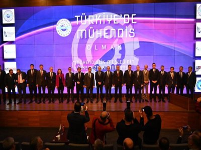 TÜRKİYE`DE MÜHENDİS OLMAK PANELİ GERÇEKLEŞTİ