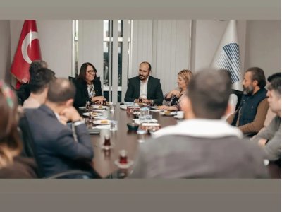 CHP YENİŞEHİR BELEDİYE BAŞKAN ADAY ADAYI SN. GÖHER ŞAHİN EMO YÖNETİM KURULUMUZA ZİYARETTE BULUNDU.