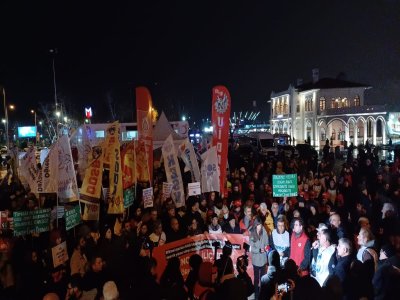 KADIKÖY`DE KİTLESEL BASIN AÇIKLAMASI