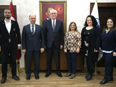 ŞUBE YÖNEYİM KURULUMUZ,ESKİŞEHİR ODUNPAZARI BELEDİYE BAŞKANI AV.KAZIM KURTU VE BAŞKAN YARDIMCISI EMRE GENÇ`İ MAKAMLARINDA ZİYARET ETTİ