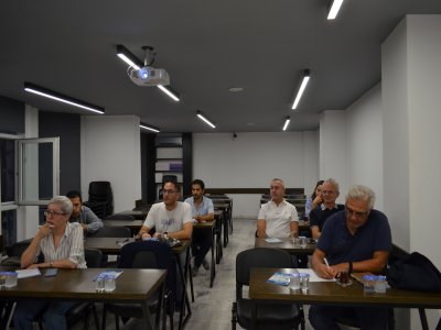 E TİCARET VE İHRACATTA GÜNCEL TRENDLER SEMİNERİ YAPILDI