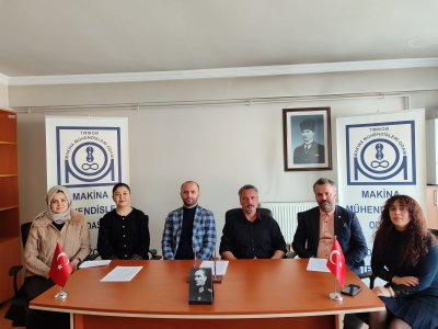 TÜRK MÜHENDİS VE MİMAR ODALARI BİRLİĞİ (TMMOB) DÜZCE İL TEMSİLCİLERİ, 17 AĞUSTOS 1999 BÜYÜK MARMARA DEPREMİNİN 25. YILDÖNÜMÜNDE ORTAK BASIN AÇIKLAMASINDA BULUNDULAR.