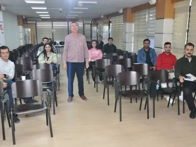 ELEKTRİK TESİSLERİNDE TOPRAKLAMALAR EĞİTİMİ DÜZENLENDİ