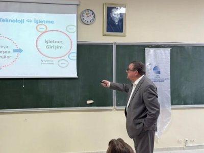 KIYMETLİ MESLEKTAŞIMIZ, MESLEĞİN DUAYENLERİNDEN GÜRCAN BANGER`İN, DİJİTALLEŞEN DÜNYADA YARATICI PROBLEM ÇÖZME KONUSUNDAKİ BİLGİ AKTARIMI GERÇEKLEŞTİRİLDİ
