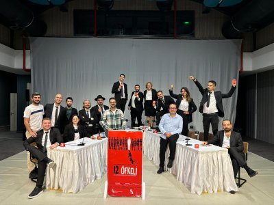 <B>12 ÖFKELİ</B> YENİ SEZONU AÇTI